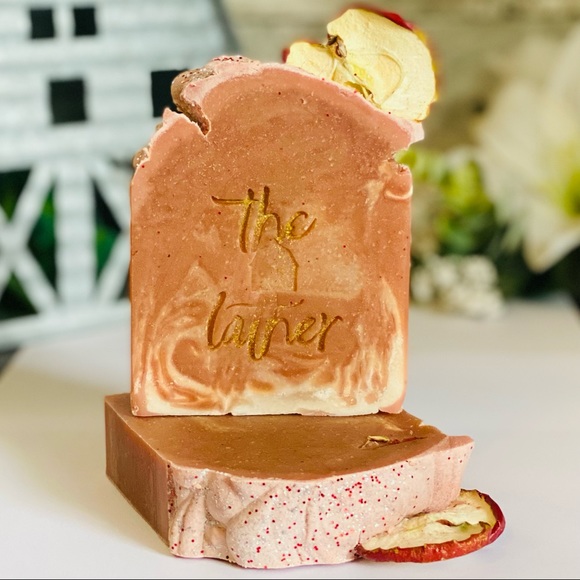 🍎APPLE ORCHARD GOAT MILK & CREAM EO LATHER - Picture 3 of 3